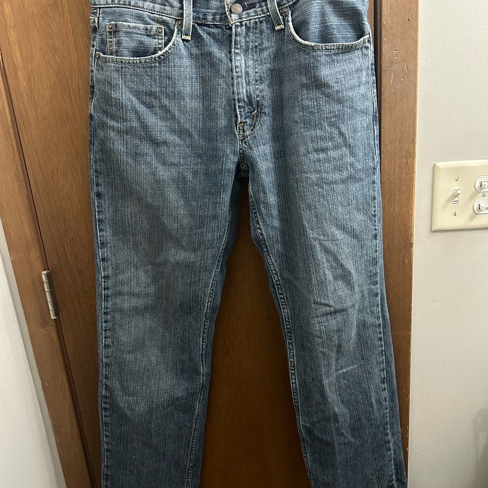 559 Levi's Men's Straight Blue Jeans